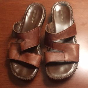 Naturalizer brown leather sandals 8m